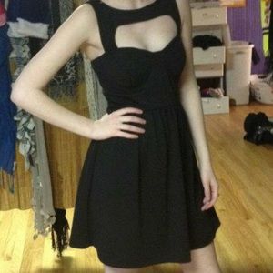 PERFECT LITTLE BLACK DRESS